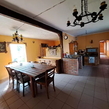 Srodziemie Gondor Farm stay *
